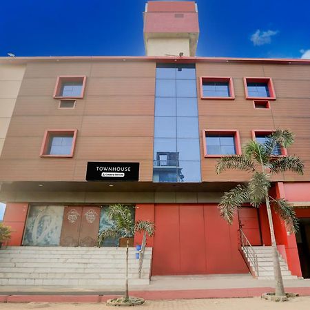 Hotel Super Townhouse Gida Near Rto Office à Gorakhpur Extérieur photo