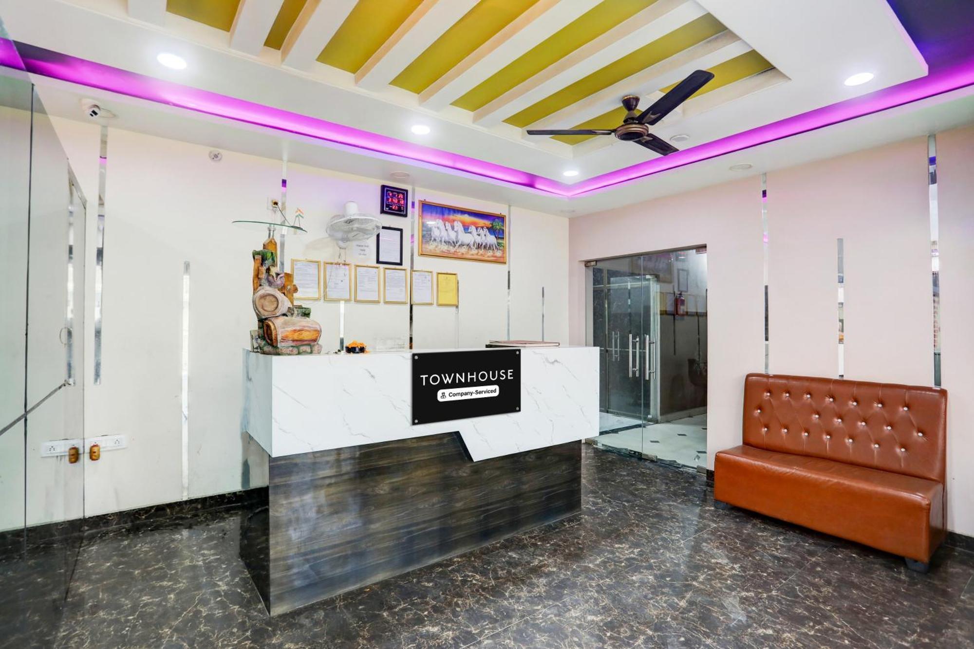 Hotel Super Townhouse Gida Near Rto Office à Gorakhpur Extérieur photo