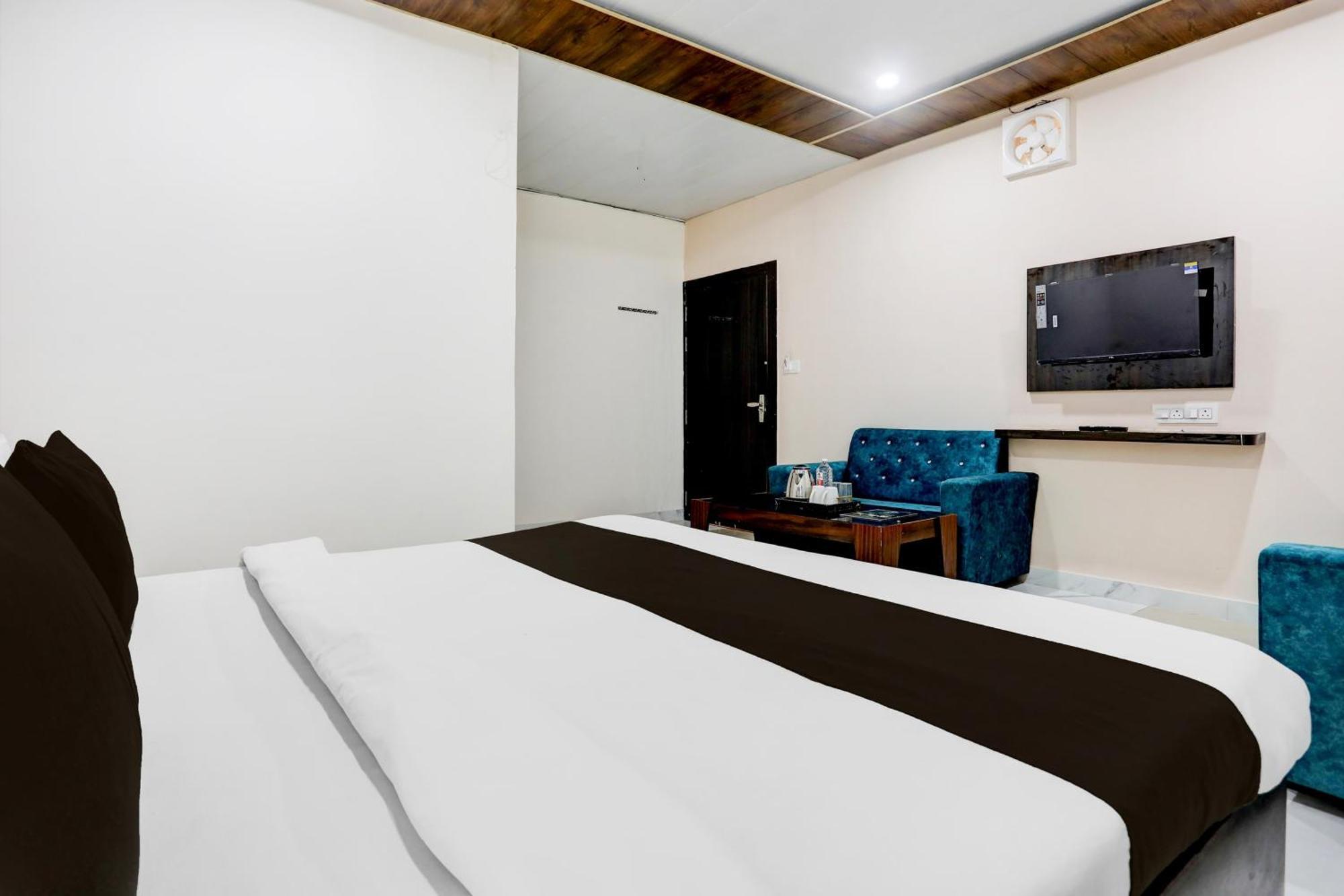 Hotel Super Townhouse Gida Near Rto Office à Gorakhpur Extérieur photo
