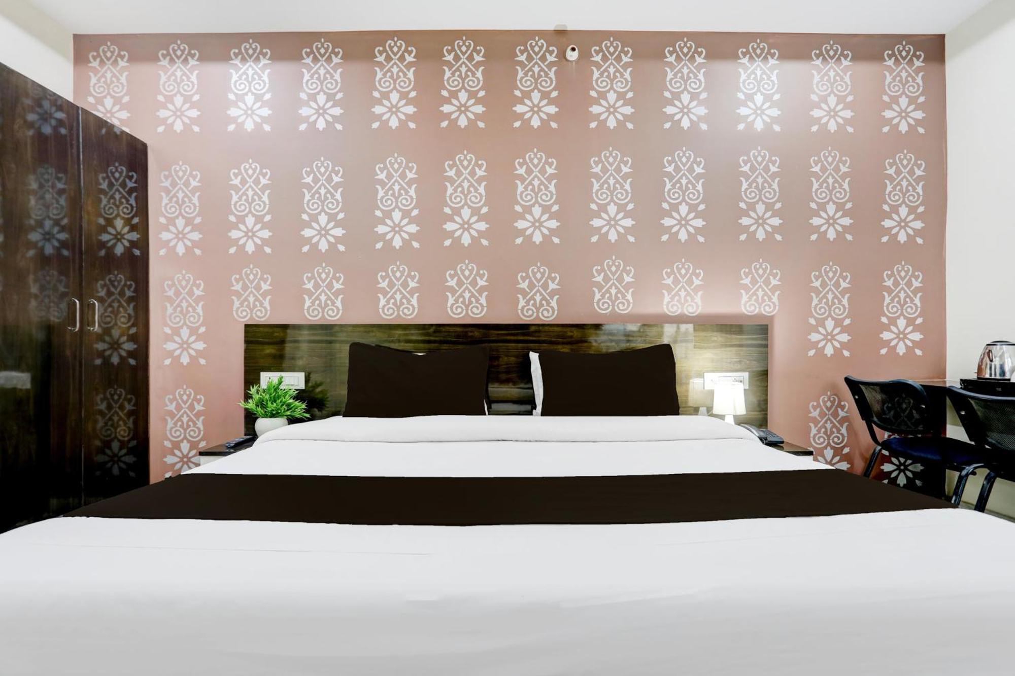 Hotel Super Townhouse Gida Near Rto Office à Gorakhpur Extérieur photo