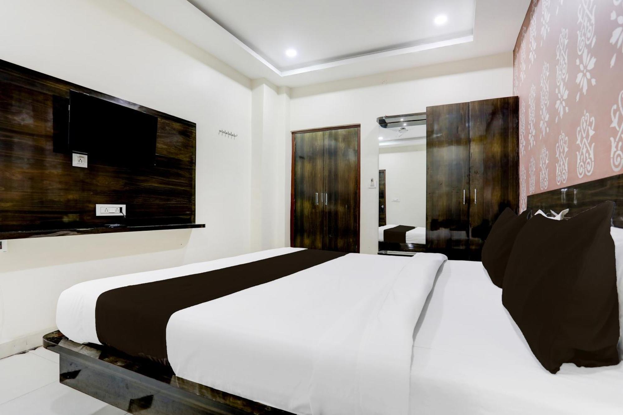 Hotel Super Townhouse Gida Near Rto Office à Gorakhpur Extérieur photo